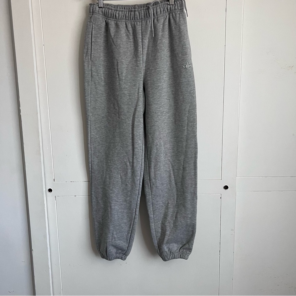Alo Yoga Accolade Sweatpants